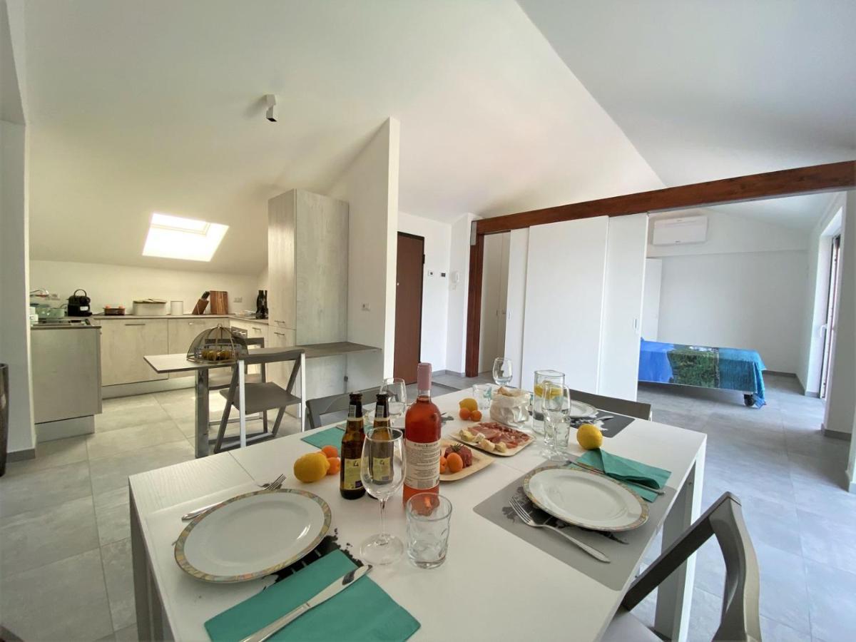 La Rondinella - Loft With Fantastic View On Lake Como Apartman Argegno Kültér fotó